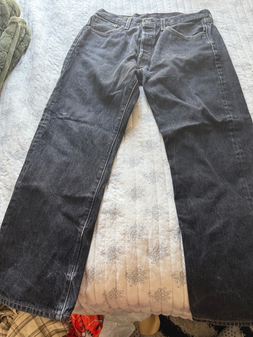 Levi's Relaxed Fit Black Denim men 501 Jeans